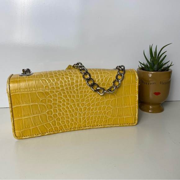SALE. Liz Claiborne Yellow Crocodile-Embossed Women's Bag - Picture 2 of 9